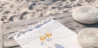 Essential Tips for a Romantic Beach Date