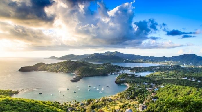 The Best Reasons To Live on a Caribbean Island